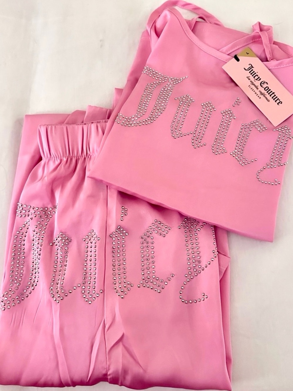 🦋Juicy Couture Women’s Pink SATIN CAMI PJ SET size-L